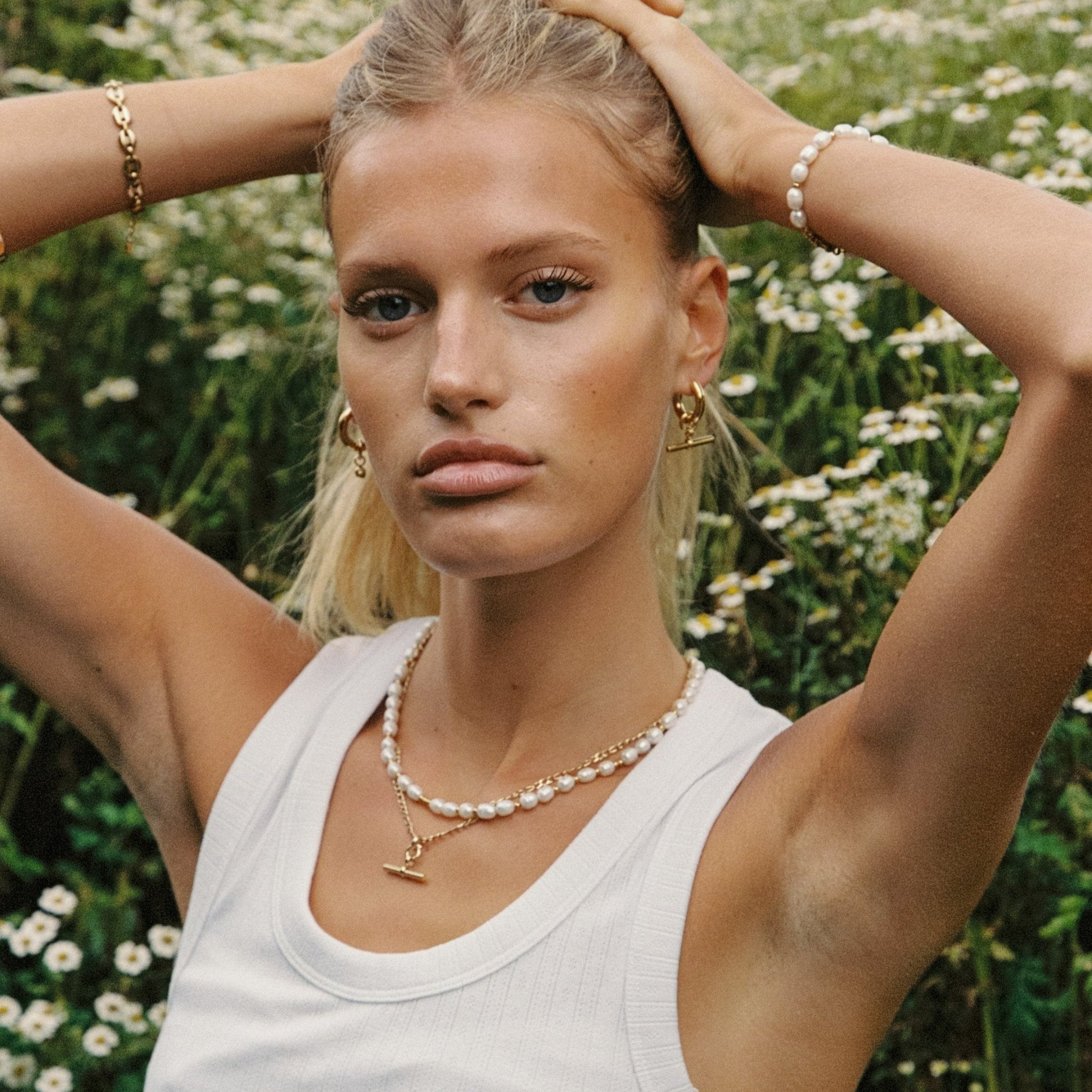 The Piha T - bar HoopsBy Rae