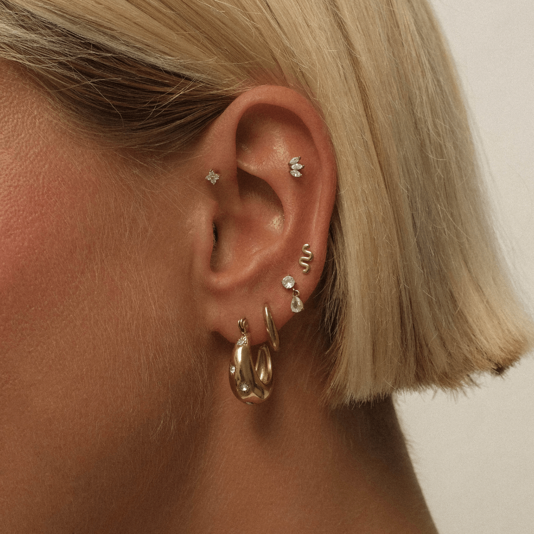 The Wiggle Flat Back StudBy Rae