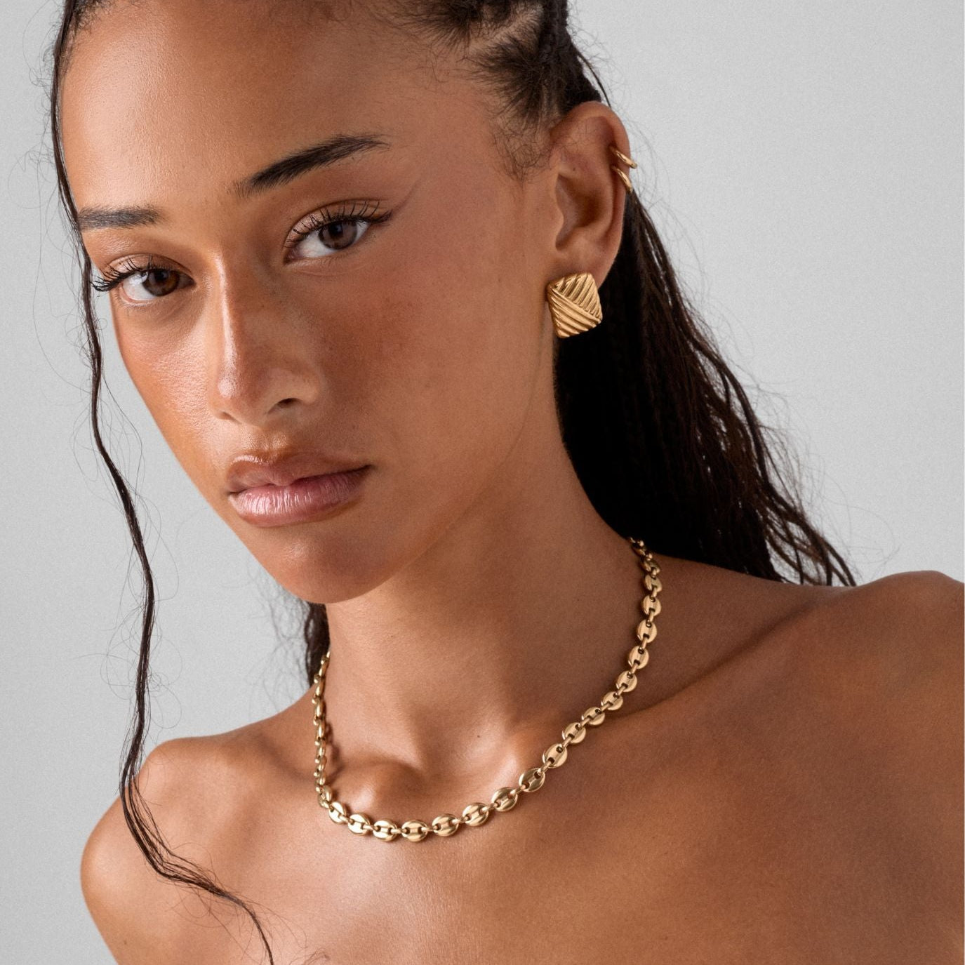 The Juno StudsBy Rae